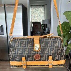 Vintage fendi doctors bag